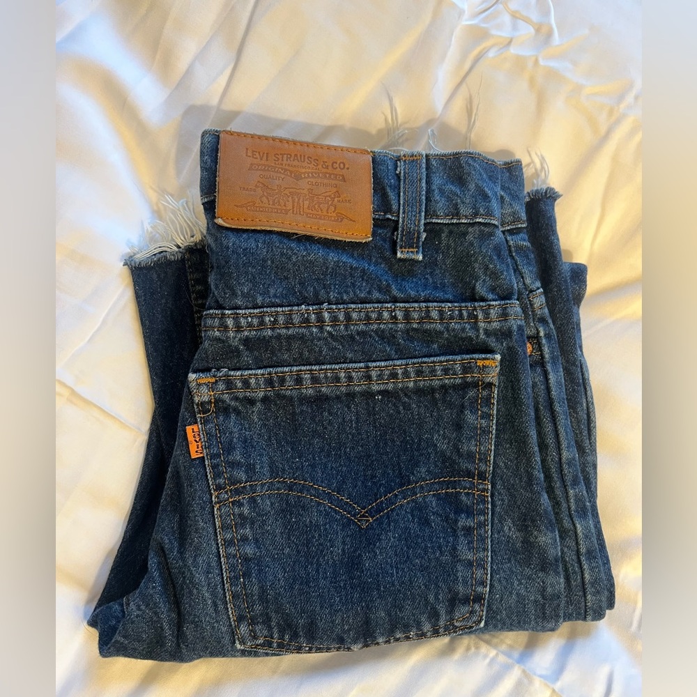 Vintage 80s/90s Levi’s jeans, slightly cropped